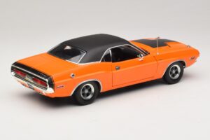 Dodge Challenger R/T Fast & Furious Darden's Car Greenlight 1:18 12846 Kov – obrázok 3 z 8