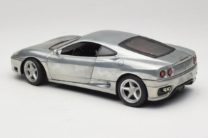 Ferrari 360 Modena Chrómová Strieborná Hot Wheels 1:18 27774 Kov – obrázok 7 z 8