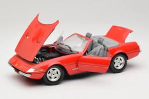 Ferrari 365 GTS/4 Spider Červený Techno Giodi 1:18 40028-P1 Kov – obrázok 2 z 8