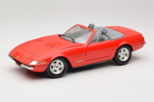 Ferrari 365 GTS/4 Spider Červený Techno Giodi 1:18 40028-P1 Kov