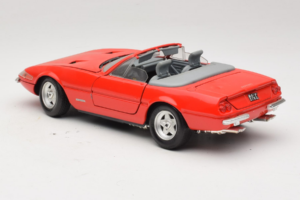 Ferrari 365 GTS/4 Spider Červený Techno Giodi 1:18 40028-P1 Kov – obrázok 7 z 8