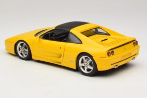 Ferrari F355 Spider Žltý s Čiernou Strechou UT Models 1:18 180074030-P4 Kov – obrázok 7 z 8