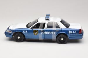 Ford Crown Victoria Police Interceptor The Walking Dead Greenlight 1:18 12957 Kov – obrázok 3 z 6