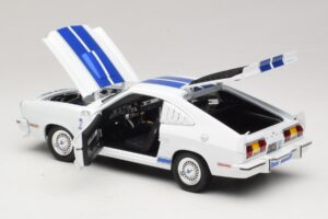 Ford Mustang II Cobra II Charlie's Angels Movie Greenlight 1:18 12880 Kov – obrázok 5 z 8