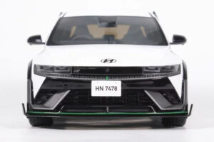 Hyundai Ioniq 5 N DK Edition Atlas White Matt Otto 1:18 OT1227 Živica – obrázok 4 z 5
