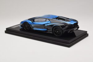 Lamborghini Revuelto Blue Black IVY Merit 1:18 REMC040 Živica – obrázok 5 z 7