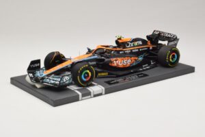 McLaren MCL36 #4 L. Norris Abu Dhabi GP 2022 Minichamps 1:18 537224004 Živica