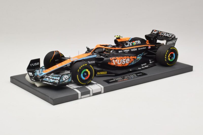 McLaren MCL36 #4 L. Norris Abu Dhabi GP 2022 Minichamps 1:18 537224004 Živica