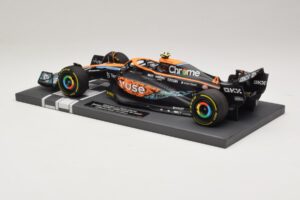 McLaren MCL36 #4 L. Norris Abu Dhabi GP 2022 Minichamps 1:18 537224004 Živica – obrázok 5 z 7