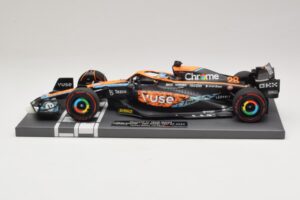 McLaren MCL36 O. Piastri Abu Dhabi Test 2022 Minichamps 1:18 537221828 Živica – obrázok 3 z 7