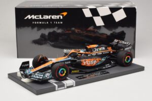 McLaren MCL36 O. Piastri Abu Dhabi Test 2022 Minichamps 1:18 537221828 Živica – obrázok 7 z 7