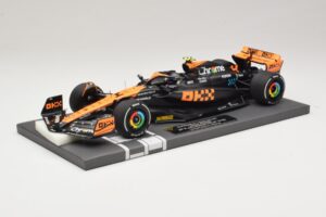 McLaren MCL60 #4 L. Norris 2nd Place Singapore GP 2023 Minichamps 1:18 537233404 Živica