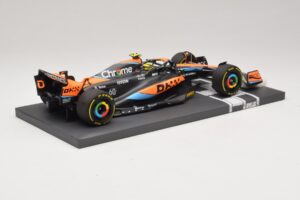 McLaren MCL60 #4 L. Norris Australian GP 2023 Minichamps 1:18 537232104 Živica – obrázok 2 z 7