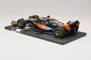 McLaren MCL60 #81 O. Piastri Hungarian GP 2023 Minichamps 1:18 537233081 Živica – obrázok 5 z 7