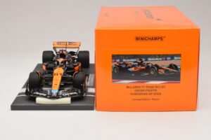 McLaren MCL60 #81 O. Piastri Hungarian GP 2023 Minichamps 1:18 537233081 Živica – obrázok 6 z 7