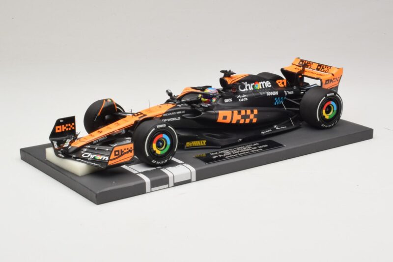 McLaren MCL60 #81 O. Piastri Japanese GP 2023 Minichamps 1:18 537233581 Živica