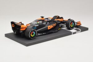 McLaren MCL60 #81 O. Piastri Japanese GP 2023 Minichamps 1:18 537233581 Živica – obrázok 2 z 7