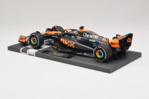 McLaren MCL60 #81 O. Piastri Japanese GP 2023 Minichamps 1:18 537233581 Živica – obrázok 5 z 7