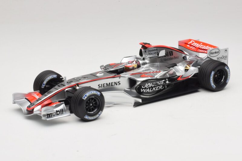 McLaren MP4/21 #3 K. Raikkonen 2006 Minichamps 1:18 530061803 Živica