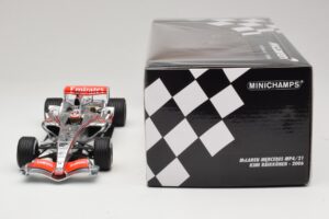 McLaren MP4/21 #3 K. Raikkonen 2006 Minichamps 1:18 530061803 Živica – obrázok 6 z 7