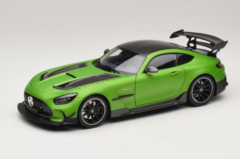 Mercedes AMG GT Black Series C190 Matt Green Metallic Minichamps 1:18 110032022 Kov