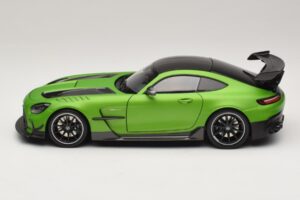 Mercedes AMG GT Black Series C190 Matt Green Metallic Minichamps 1:18 110032022 Kov – obrázok 4 z 8