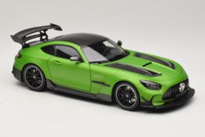 Mercedes AMG GT Black Series C190 Matt Green Metallic Minichamps 1:18 110032022 Kov – obrázok 6 z 8