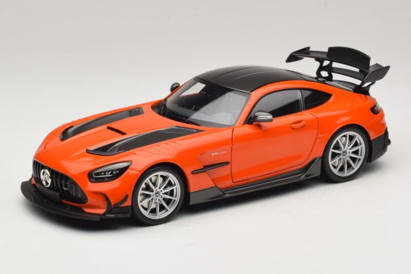 Mercedes AMG GT Black Series C190 Oranžový so Striebornými Ráfikmi Minichamps 1:18 110032024 Kov