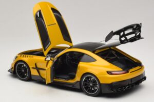 Mercedes AMG GT Black Series C190 Solarbeam Yellow Metallic Minichamps 1:18 110032021 Kov – obrázok 5 z 8