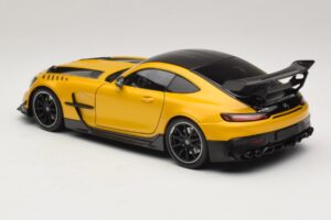 Mercedes AMG GT Black Series C190 Solarbeam Yellow Metallic Minichamps 1:18 110032021 Kov – obrázok 7 z 8