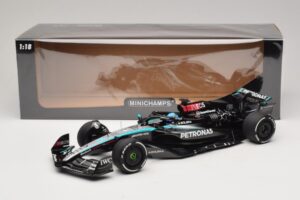 Mercedes AMG Petronas W15 E Performance G. Russell 2024 Minichamps 1:18 110240163 Živica – obrázok 7 z 7