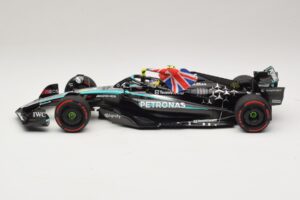 Mercedes AMG Petronas W15 E Performance L. Hamilton Winner British GP 2024 Minichamps 1:18 110241244 Živica – obrázok 3 z 7