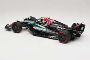 Mercedes AMG Petronas W15 E Performance L. Hamilton Winner British GP 2024 Minichamps 1:18 110241244 Živica – obrázok 5 z 7