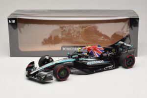 Mercedes AMG Petronas W15 E Performance L. Hamilton Winner British GP 2024 Minichamps 1:18 110241244 Živica – obrázok 7 z 7