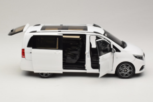 Mercedes V-Class W447 AMG Line Biely Norev 1:18 183876 Kov – obrázok 4 z 8
