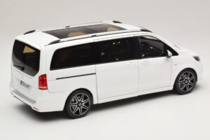 Mercedes V-Class W447 AMG Line Biely Norev 1:18 183876 Kov – obrázok 3 z 8