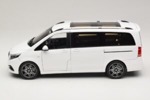 Mercedes V-Class W447 AMG Line Biely Norev 1:18 183876 Kov – obrázok 5 z 8