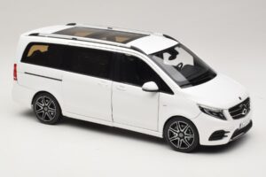 Mercedes V-Class W447 AMG Line Biely Norev 1:18 183876 Kov – obrázok 6 z 8