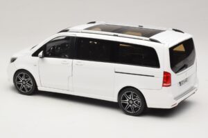 Mercedes V-Class W447 AMG Line Biely Norev 1:18 183876 Kov – obrázok 7 z 8