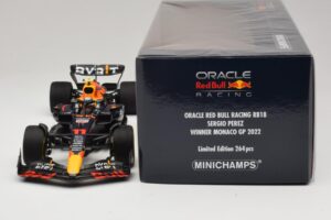 Oracle Red Bull Racing RB18 S. Perez Winner Monaco GP 2022 Minichamps 1:18 110220711 Živica – obrázok 6 z 7