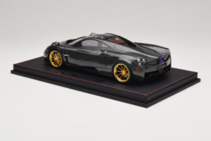 Pagani Huayra Starry Night Sky AB 1:18 REMC039 Živica – obrázok 5 z 7
