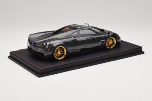 Pagani Huayra Starry Night Sky AB 1:18 REMC039 Živica – obrázok 3 z 7