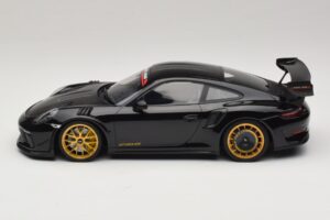 Porsche 911 992 GT3 RS Manthey Racing Čierny so Zlatými Ráfkami Minichamps 1:18 MR-911-GT3RS-1804 Kov – obrázok 3 z 6