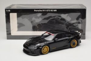 Porsche 911 992 GT3 RS Manthey Racing Čierny so Zlatými Ráfkami Minichamps 1:18 MR-911-GT3RS-1804 Kov – obrázok 6 z 6