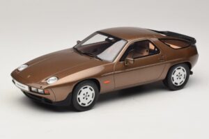 Porsche 928 S Tobacco Metallic GT Spirit 1:18 GT1005 Živica
