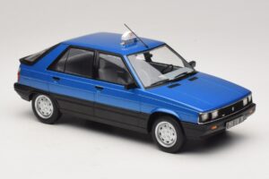 Renault 11 GTL Taxi James Bond MCG 1:18 MCG18833 Kov – obrázok 4 z 6