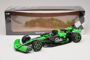 Stake Kick Sauber C44 G. Zhou Emilia Romagna GP 2024 Minichamps 1:18 117240124 Živica – obrázok 7 z 7