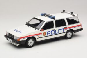Volvo 740 GL Kombi Politi Norway Minichamps 1:18 155171796 Kov