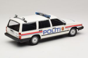 Volvo 740 GL Kombi Politi Norway Minichamps 1:18 155171796 Kov – obrázok 2 z 6