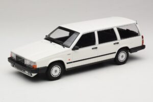 Volvo 740 GL Kombi Biely Minichamps 1:18 155171772 Kov